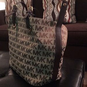 Michael Kors purse